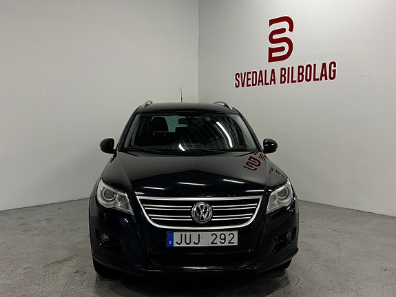 Volkswagen Tiguan 2 of 19