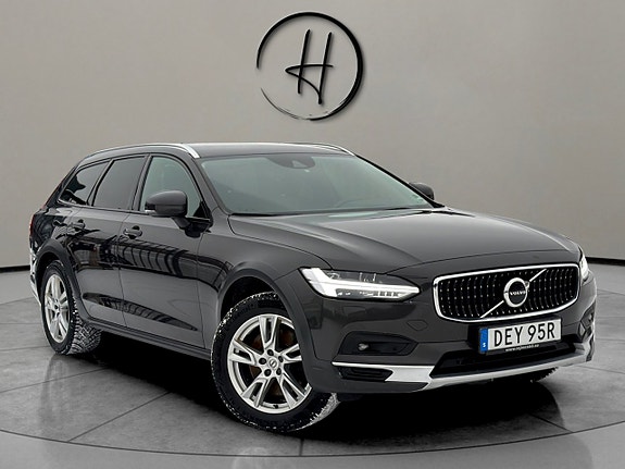 Volvo V90 Cross Country