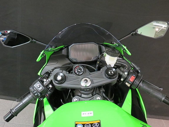 Kawasaki ZX-6R KAMPANJ 6 of 6