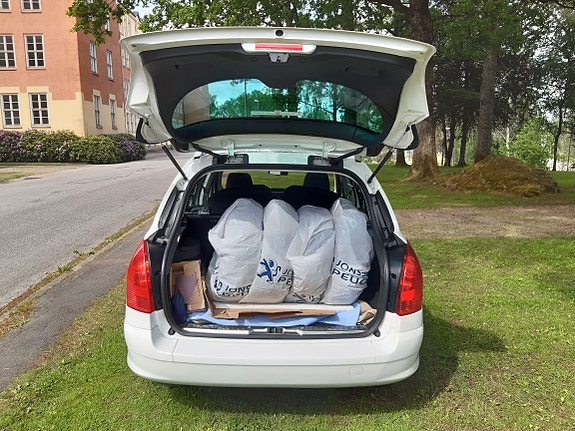 Peugeot 308 SW 12 of 12