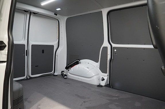 Volkswagen Transporter 6 of 15