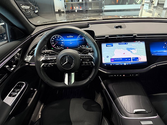 Mercedes-Benz E300 e 6 of 18