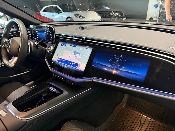 Mercedes-Benz E300 e 4 of 18