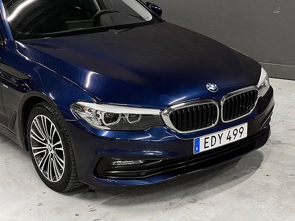BMW 530i 14 of 24