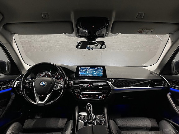 BMW 530i 13 of 24