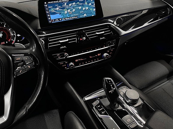 BMW 530i 17 of 24