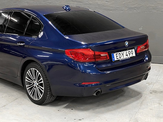 BMW 530i 16 of 24