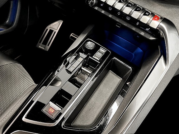 Peugeot 5008 11 of 16
