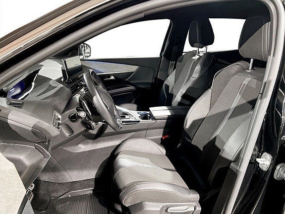 Peugeot 3008 4 of 5