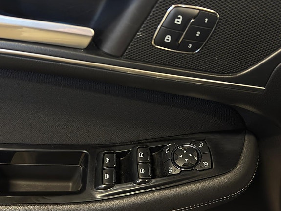 Ford S-MAX 15 of 27