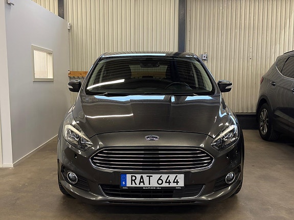 Ford S-MAX 2 of 27