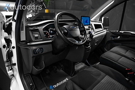 Ford Transit Custom 15 of 27
