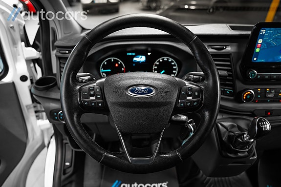 Ford Transit Custom 17 of 27