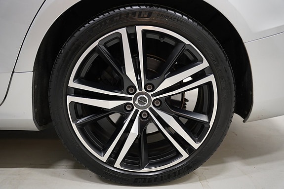 Volvo V60 5 of 21