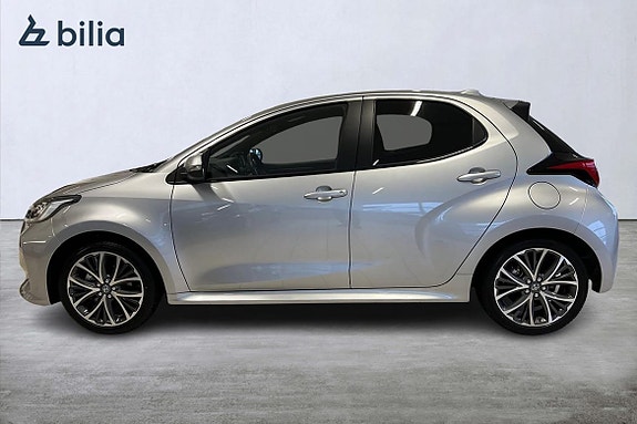 Toyota Yaris 3 of 5