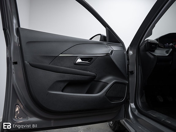 Peugeot 208 16 of 27