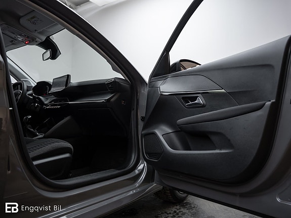 Peugeot 208 27 of 27