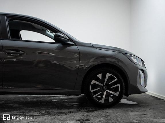Peugeot 208 9 of 27