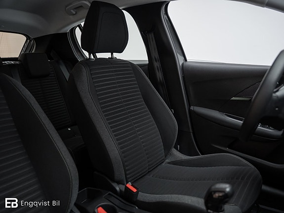Peugeot 208 24 of 27