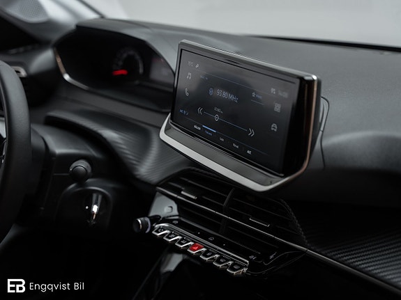 Peugeot 208 26 of 27
