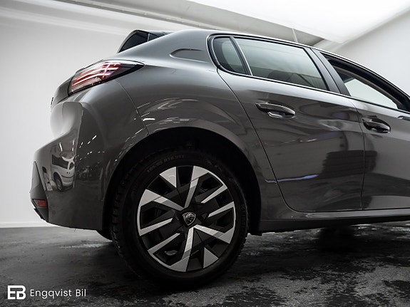 Peugeot 208 10 of 27