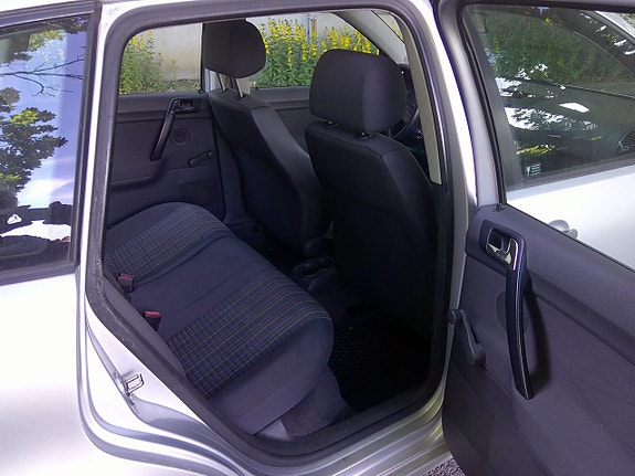 Volkswagen Polo 8 of 9