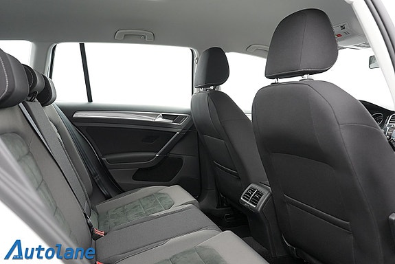 Volkswagen Golf I 21 of 26