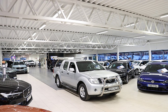 Nissan Navara 2 of 5