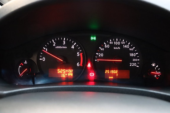 Nissan Navara 18 of 18
