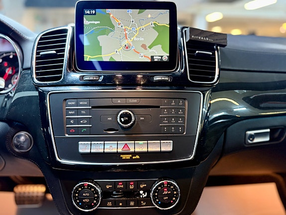 Mercedes-Benz GLS350 d 14 of 30