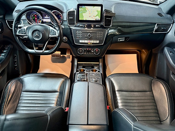 Mercedes-Benz GLS350 d 10 of 30