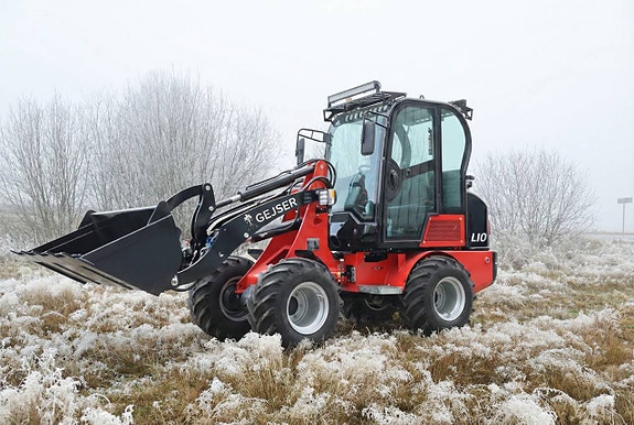 Ny Gejser lastmaskin med Kubota och 2 redskap-Lyfter 1000kg