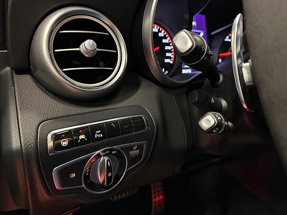 Mercedes-Benz C63 22 of 27