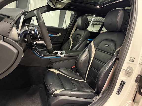 Mercedes-Benz C63 10 of 27