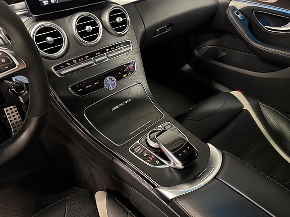 Mercedes-Benz C63 16 of 27