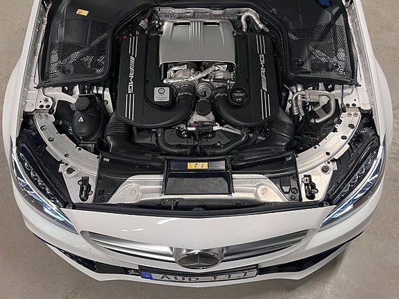 Mercedes-Benz C63 26 of 27