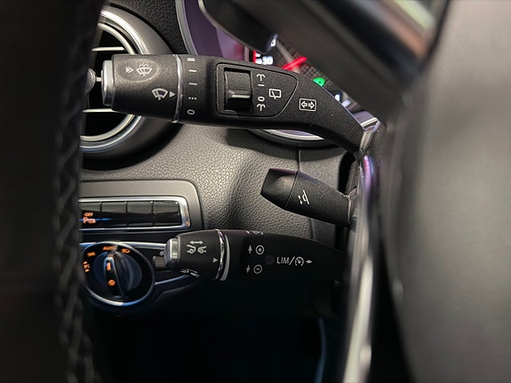 Mercedes-Benz C63 23 of 27