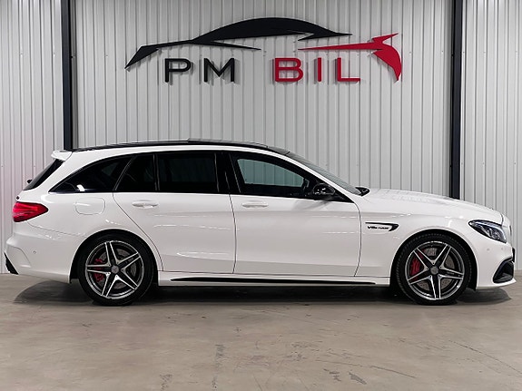 Mercedes-Benz C63 6 of 27