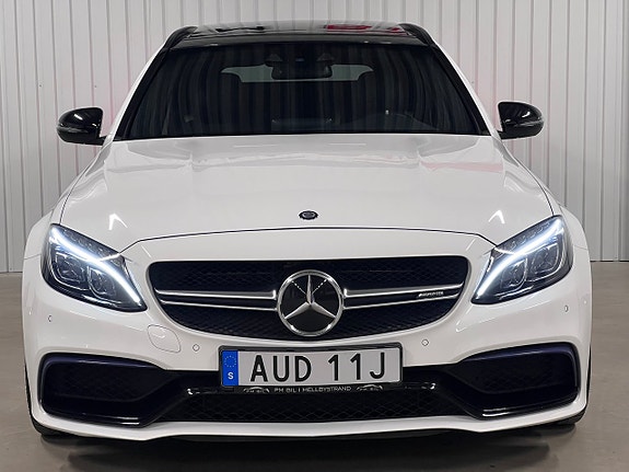 Mercedes-Benz C63 7 of 27
