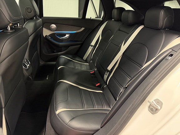 Mercedes-Benz C63 20 of 27