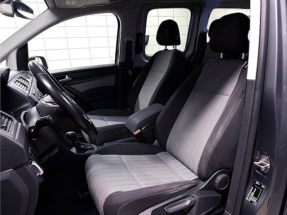 Volkswagen Caddy Maxi 23 of 27