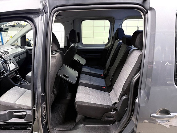 Volkswagen Caddy Maxi 25 of 27