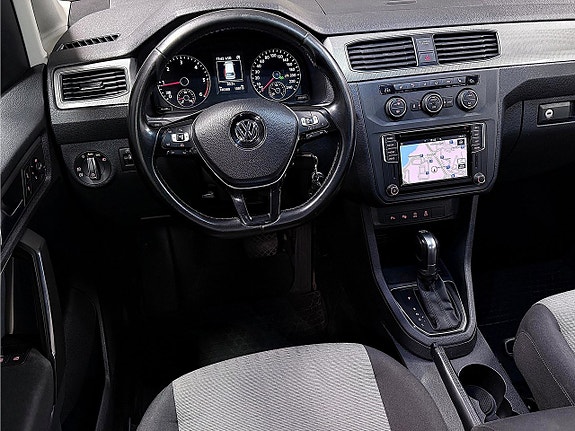 Volkswagen Caddy Maxi 24 of 27