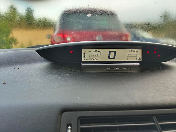 Citroen C4 6 of 6
