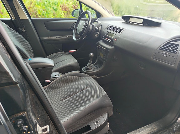 Citroen C4 4 of 6