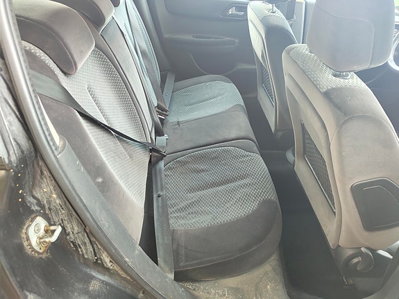 Citroen C4 5 of 6