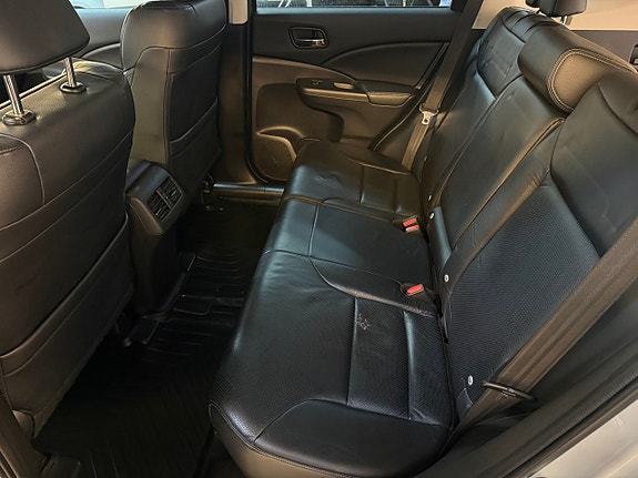 Honda CR-V 9 of 14