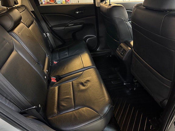 Honda CR-V 11 of 14