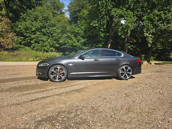 Jaguar XF 3 of 15