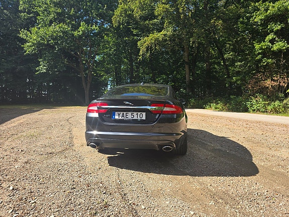 Jaguar XF 6 of 15